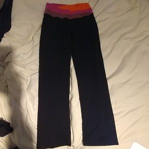 Size 6 Lulu astro pants